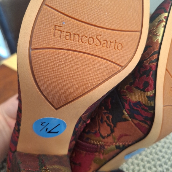 🥰NEW Franco Sarto Olympia tapestry textured floral block heel boot 7.5 - Picture 12 of 15